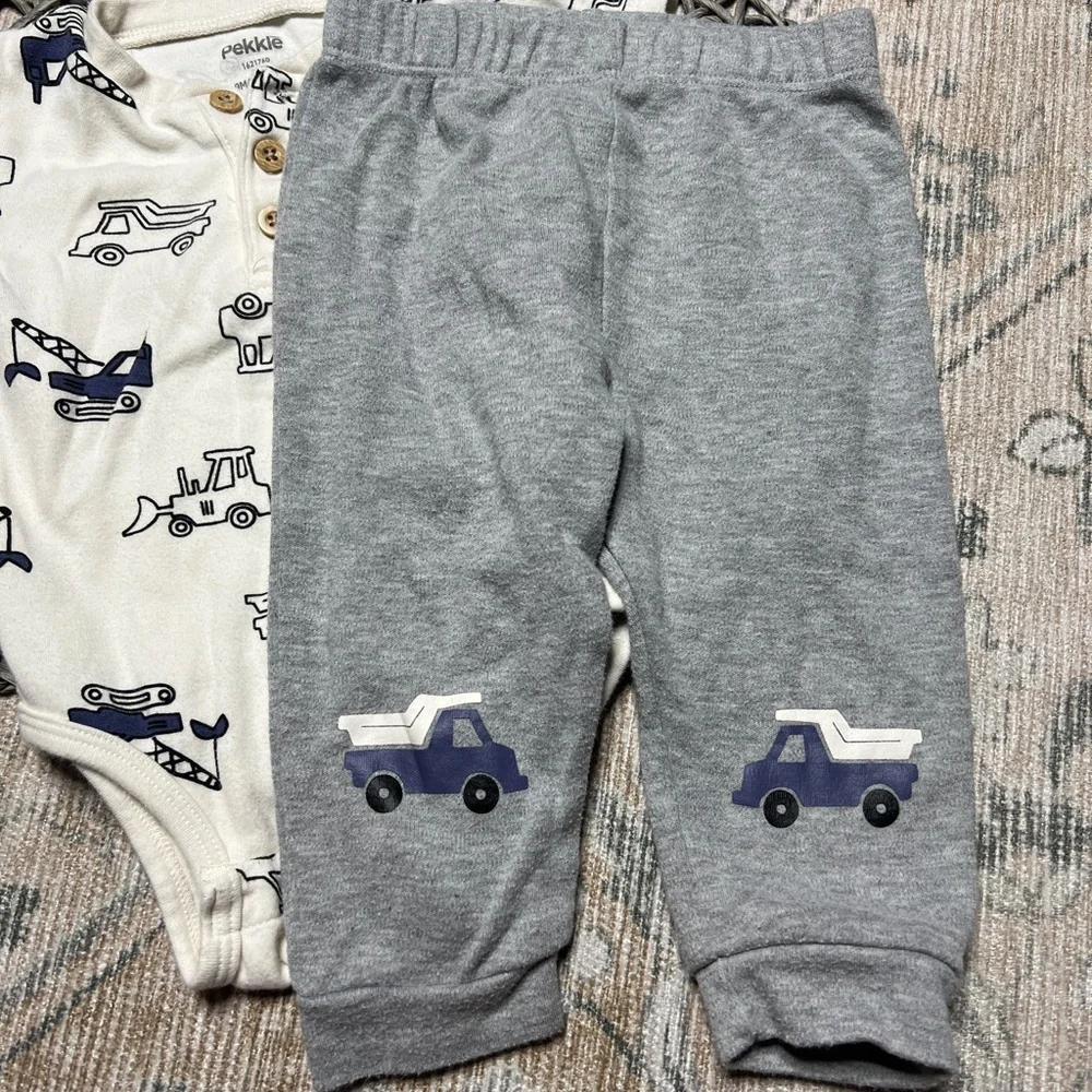 Bundle baby boy Carter’s bodysuits Pekkle truck outfit